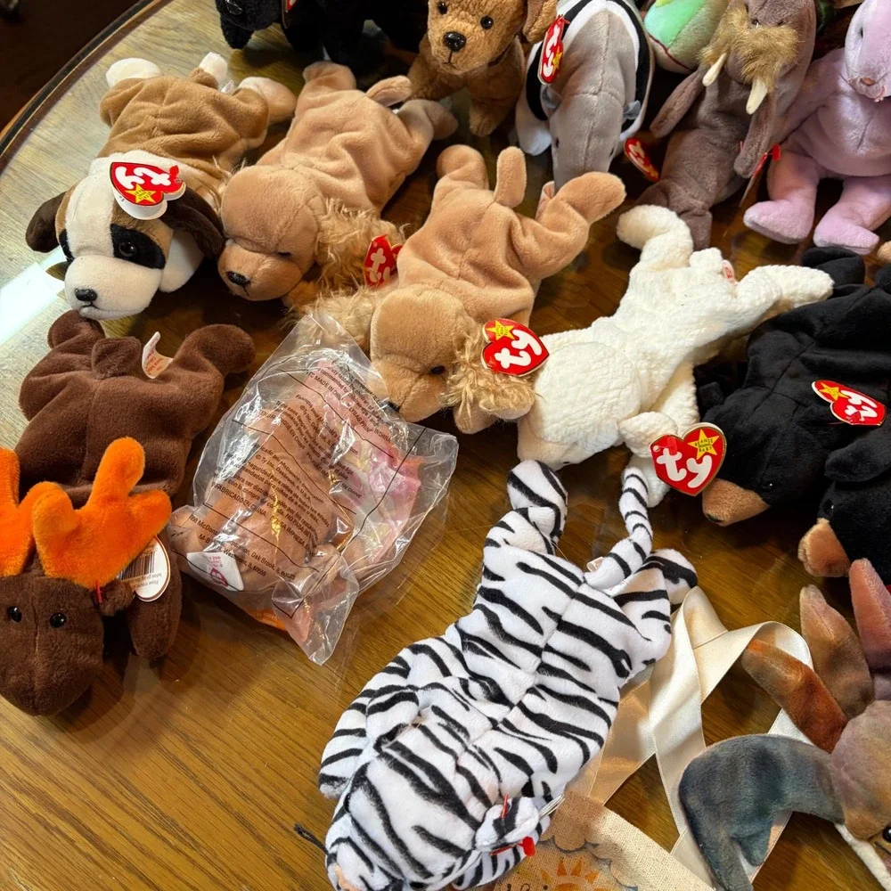 Lot of 34 Ty Beanie Babies Vintage Rare Plush Collection African Safari Tote‎